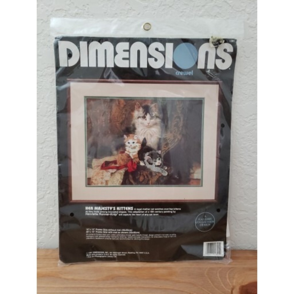 HER MAJESTY'S KITTENS #1391 Embroidery Vintage 1991 Dimensions Crewel Kit NEW
